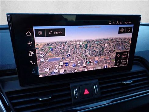 Used 2025 Audi Q5 e Premium Plus w/ Premium Plus Package image 24