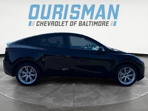 Used 2023 Tesla Model Y Long Range AWD/4WD image 7
