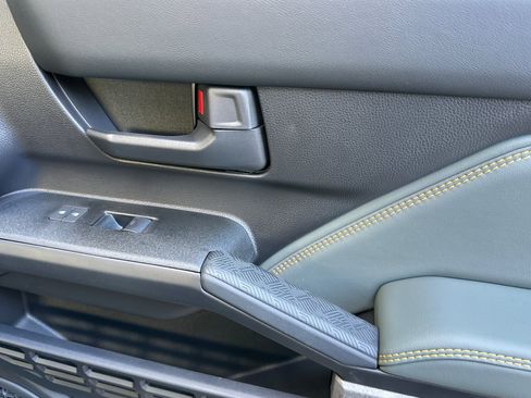 Certified 2025 Toyota 4Runner Trailhunter image 24