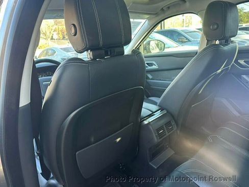 Used 2019 Land Rover Range Rover Velar S image 18