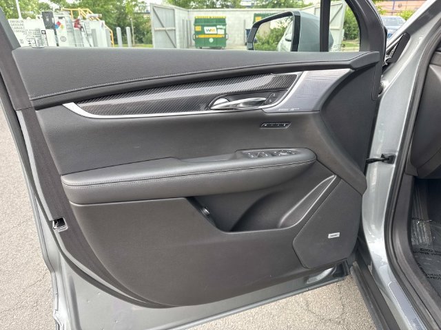Certified 2023 Cadillac XT6 Sport AWD/4WD image 9