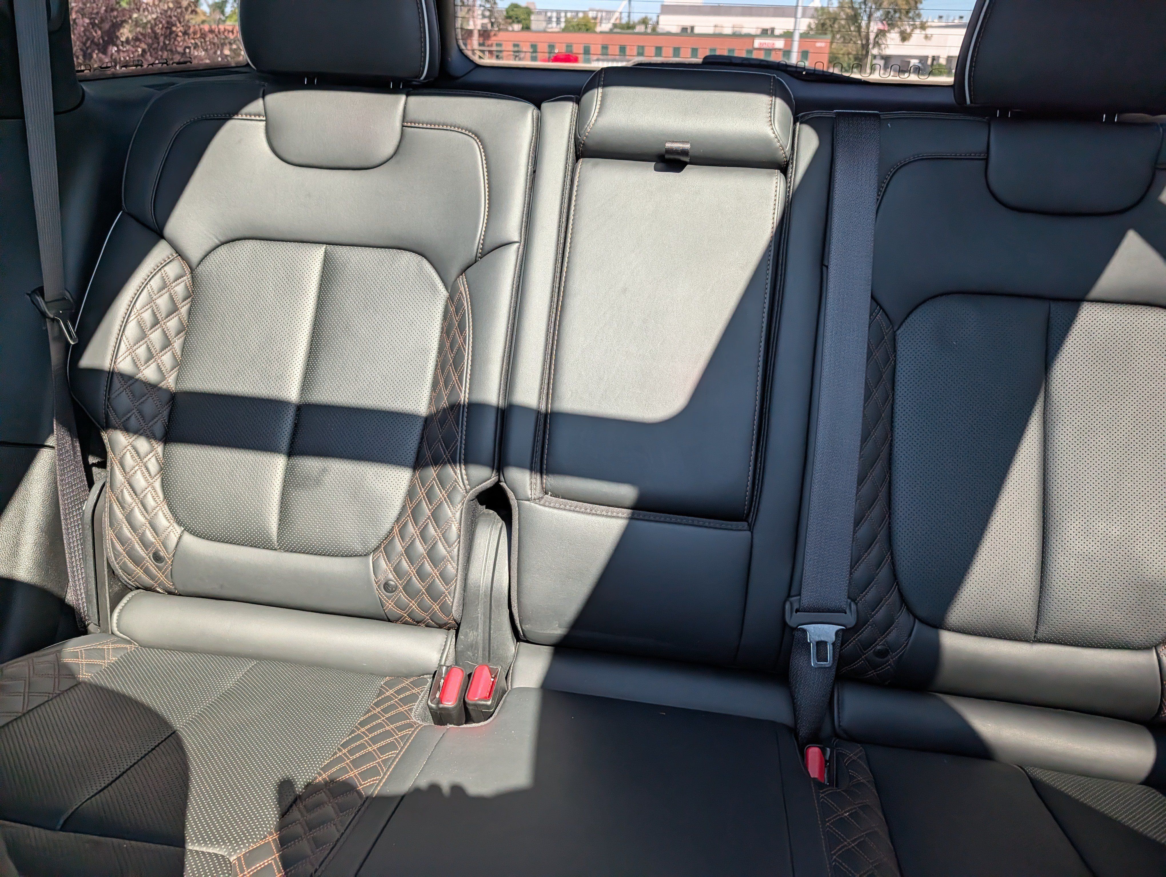 Used 2023 Jeep Grand Cherokee Summit AWD/4WD image 13