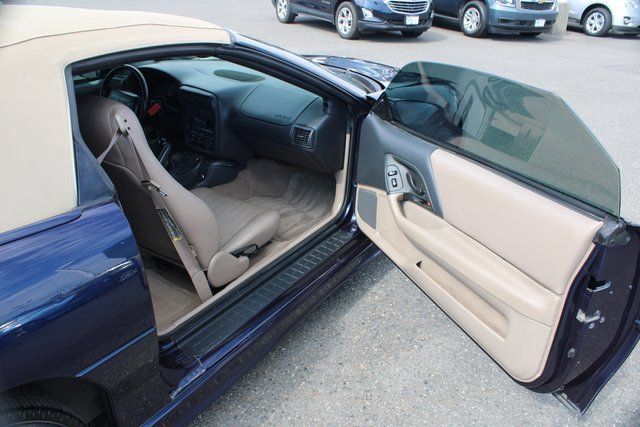Used 1998 Chevrolet Camaro Z28 w/ Sport Appearance Pkg RWD image 23