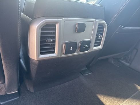 Used 2019 Ford F150 Lariat image 36