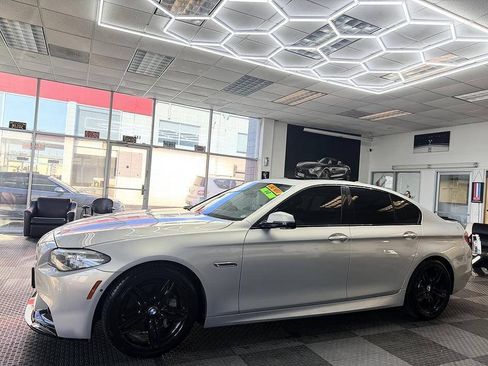 Used 2015 BMW 550i Sedan RWD image 3