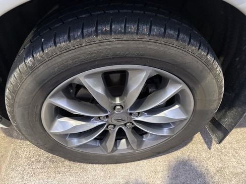 Used 2021 Dodge Durango Citadel w/ Premium Entertainment Group image 2