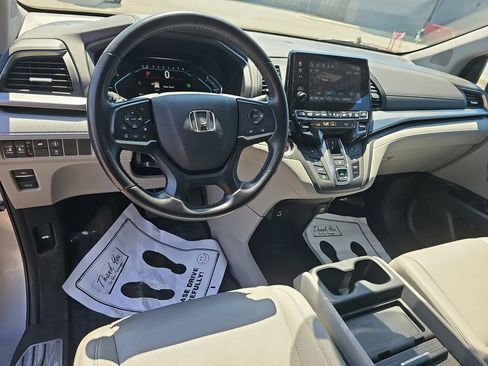 Used 2023 Honda Odyssey EX-L image 19