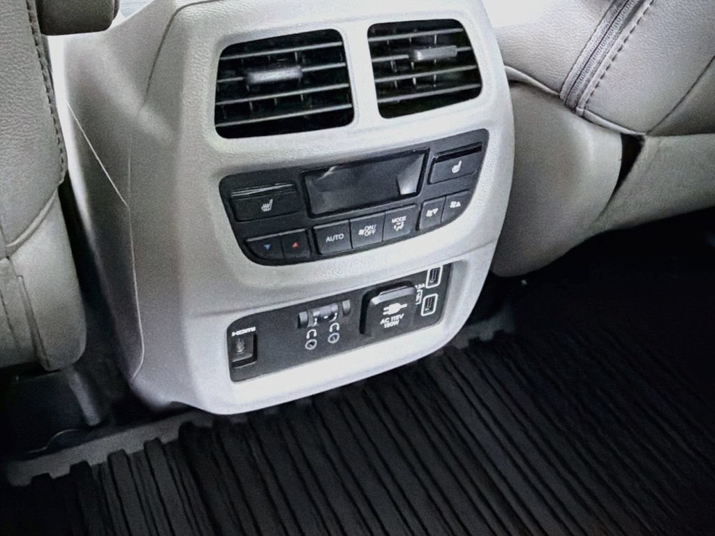 Used 2019 Honda Pilot Elite image 28