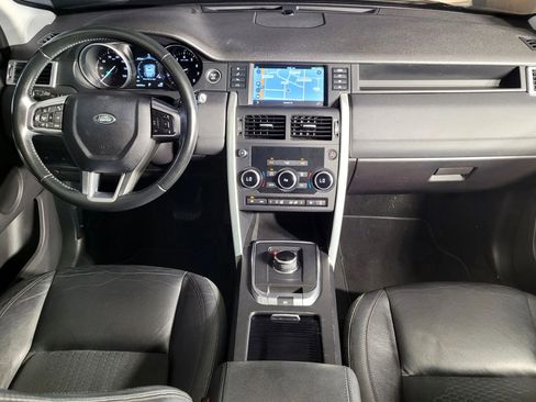 Used 2017 Land Rover Discovery Sport SE image 21