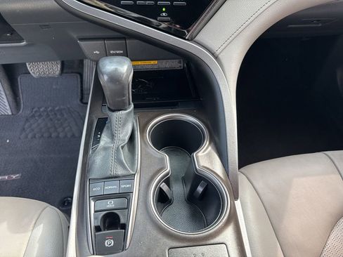 Used 2021 Toyota Camry XSE image 40