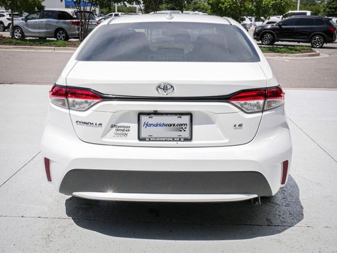 Used 2022 Toyota Corolla LE FWD image 9