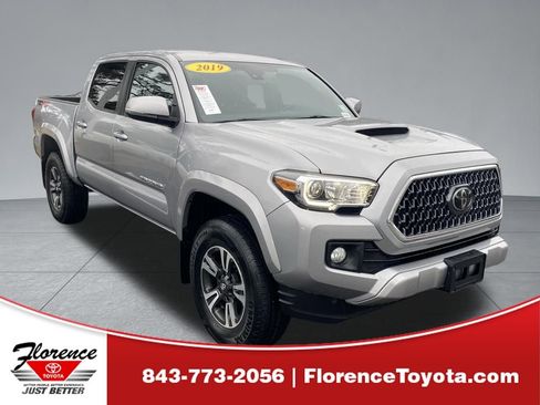 Used 2019 Toyota Tacoma TRD Sport image 1