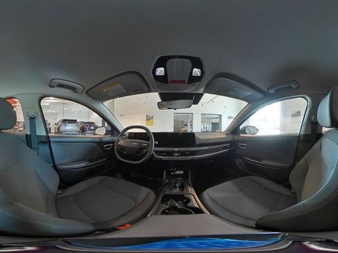 Used 2025 Kia K4 FWD image 42