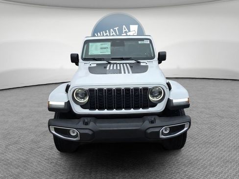 New 2026 Jeep Gladiator Sport AWD/4WD image 2