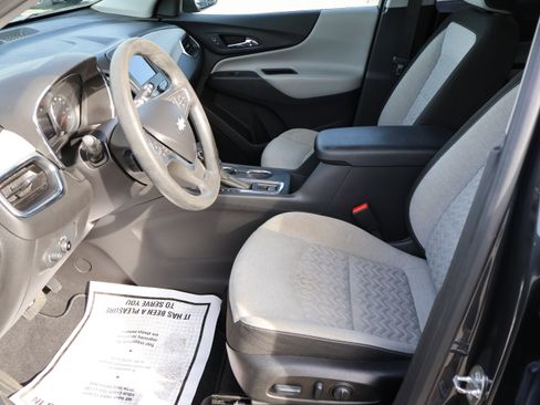 Used 2022 Chevrolet Equinox LS w/ LS Convenience Package image 39