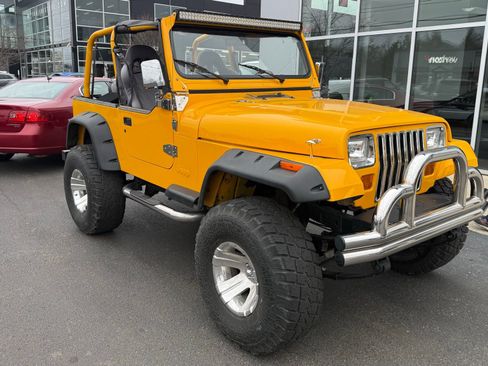 Used 1992 Jeep Wrangler S image 8