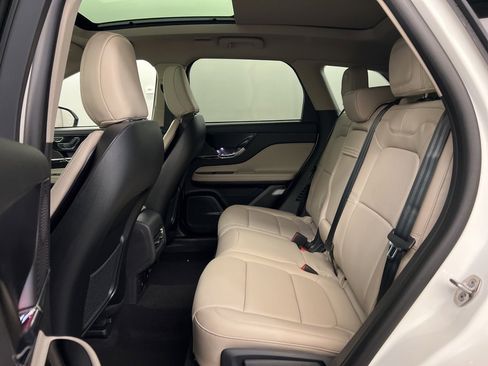 New 2026 Lincoln Corsair Reserve image 31