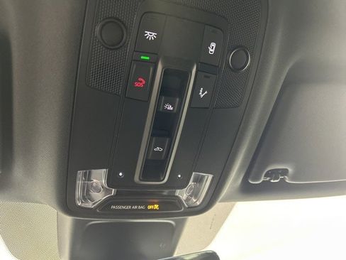 New 2025 Audi Q3 2.0T Premium image 26