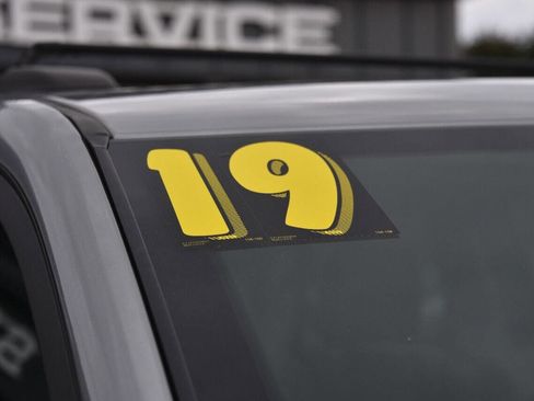 Used 2019 Dodge Grand Caravan SXT image 33