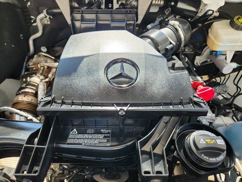 Used 2025 Mercedes-Benz Sprinter 2500 image 22