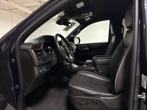 Used 2023 Chevrolet Suburban Premier AWD/4WD image 20