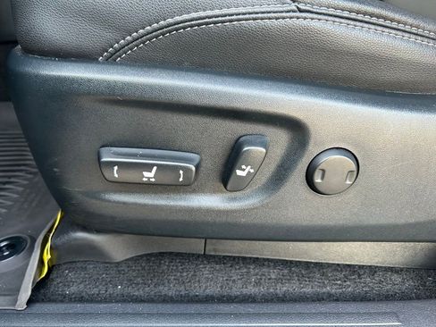 Used 2024 Toyota 4Runner SR5 Premium image 16