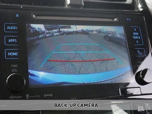 Used 2017 Toyota Prius Prime Plus image 4