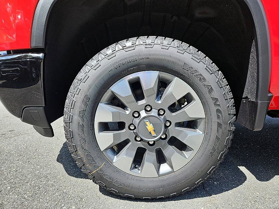 New 2026 Chevrolet Silverado 2500 Custom AWD/4WD image 9