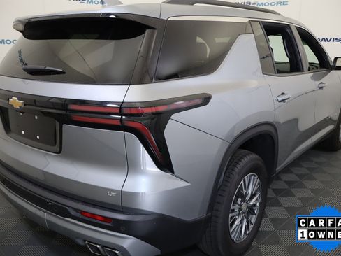 Used 2024 Chevrolet Traverse LT FWD image 6