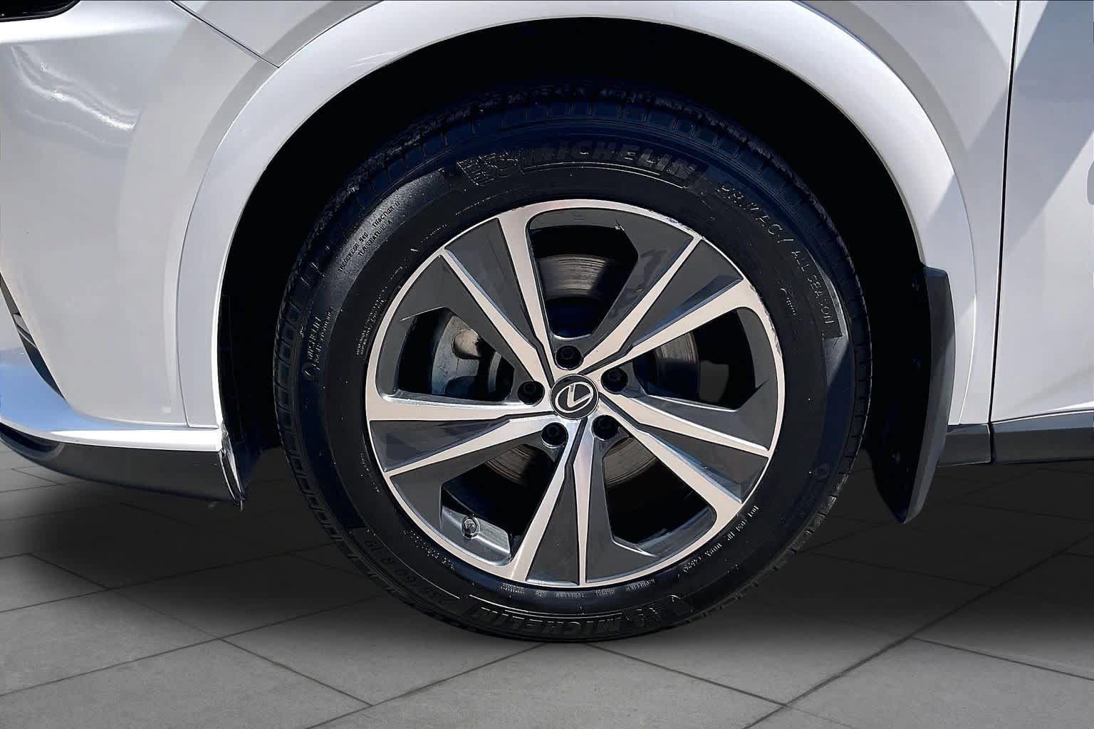 Used 2023 Lexus RX 350 Premium w/ Accessory Package (A2) FWD image 11