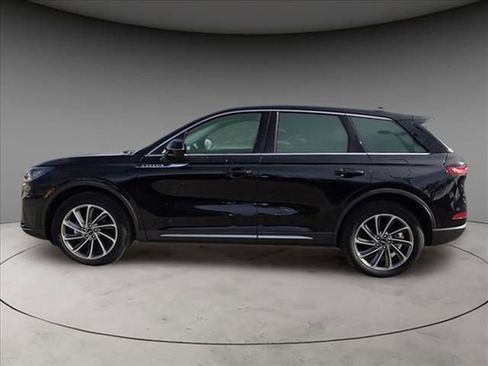 New 2024 Lincoln Corsair FWD w/ Equipment Group 102A image 13