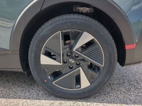 New 2026 Hyundai Ioniq 5 SEL RWD image 13