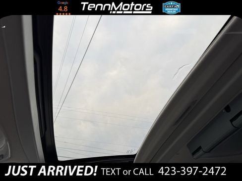 Used 2014 Toyota Sienna XLE image 22