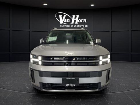 Used 2025 Hyundai Santa Fe Limited image 4