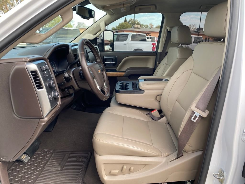 Used 2019 Chevrolet Silverado 2500 LTZ w/ Duramax Plus Package AWD/4WD image 28