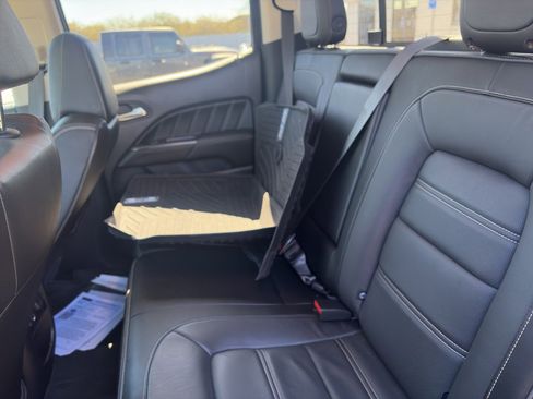 Used 2022 GMC Canyon Denali w/ Denali Black Edition Package image 17