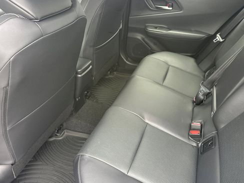 Used 2024 Toyota Prius LE image 12