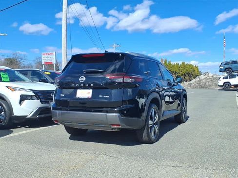 Certified 2026 Nissan Rogue SL image 4