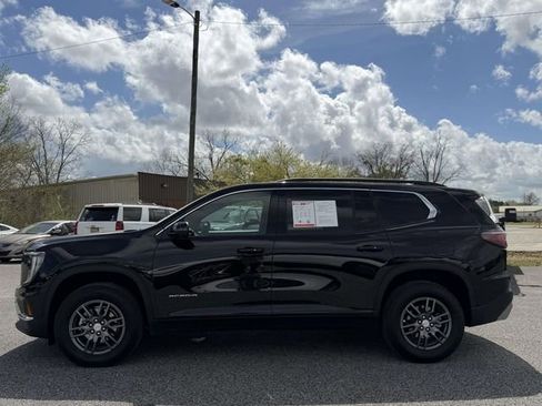 Used 2025 GMC Acadia Elevation FWD image 17