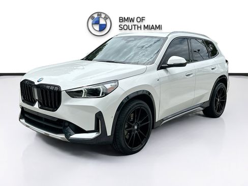 Certified 2025 BMW X1 xDrive28i w/ Convenience Package image 3