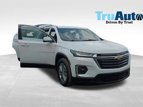 Used 2023 Chevrolet Traverse LT FWD image 8