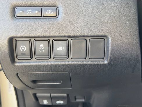 Used 2018 Nissan Murano SL w/ Midnight Edition Package FWD image 25