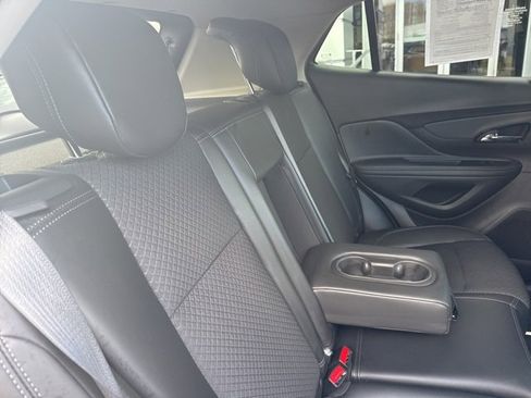 Used 2022 Buick Encore Preferred w/ Safety Package image 24