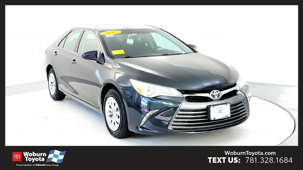 Used 2015 Toyota Camry LE w/ Moonroof Package FWD image 1