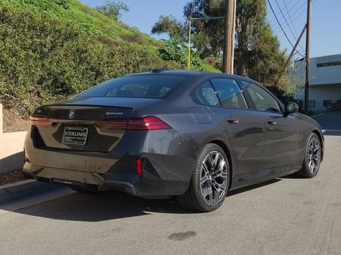 New 2026 BMW i5 eDrive40 image 5