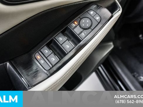 Used 2025 Nissan Rogue SV FWD image 53