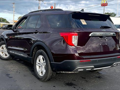 Used 2023 Ford Explorer XLT w/ Equipment Group 202A AWD/4WD image 6
