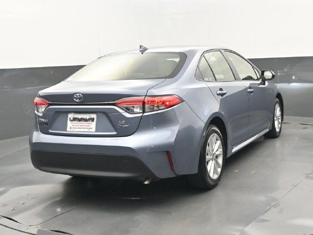 Used 2026 Toyota Corolla LE w/ LE Premium Package FWD image 19