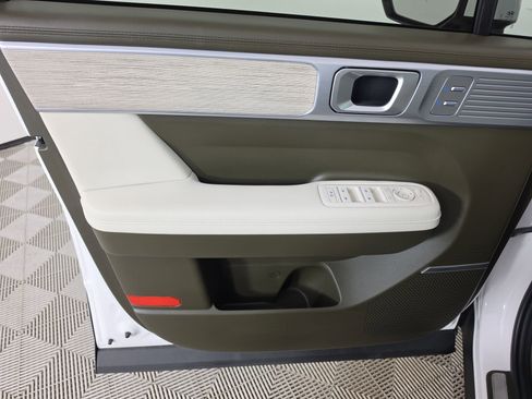Used 2025 Hyundai Santa Fe Calligraphy FWD image 16