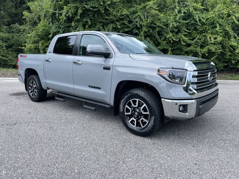Used 2020 Toyota Tundra Limited w/ Limited Premium Package AWD/4WD image 2